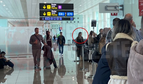 Ünlü oyuncu havalimanında görüntülendi